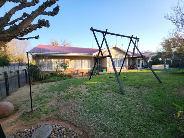 6 Bedroom House
