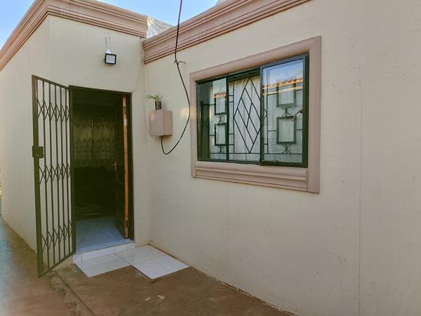 2 Bedroom House