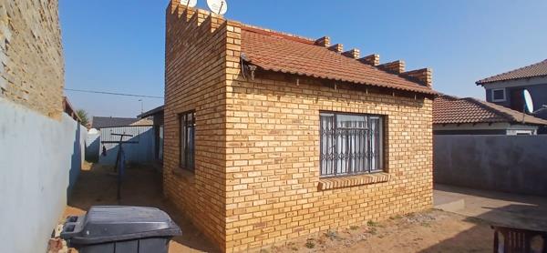 2 Bedroom House
