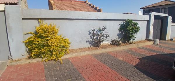 2 Bedroom House