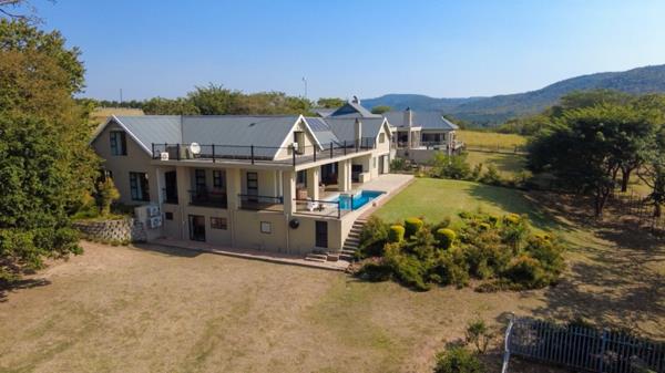 6 Bedroom House