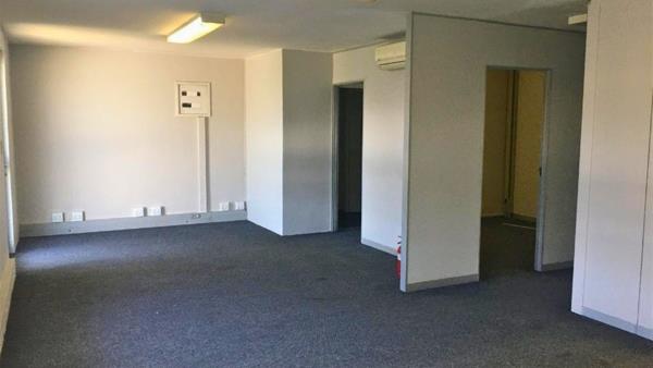 102 m² Office Space