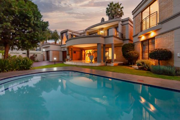 6 Bedroom House