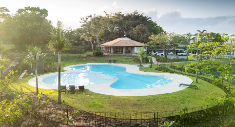 450 m² Land