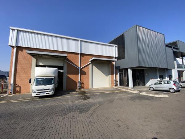 1 070 m² Industrial space