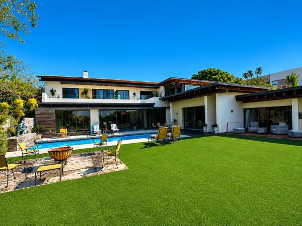 5 Bedroom House