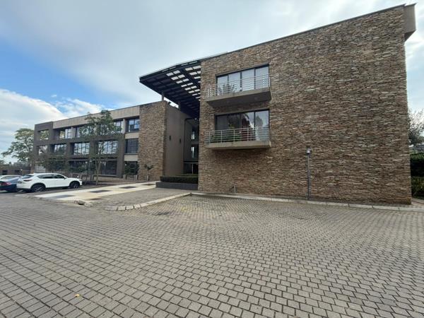618 m² Commercial space