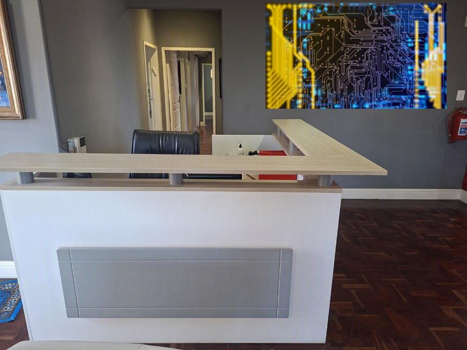 5 Bedroom HouseEdenvale - View 2