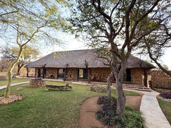 350 m² Commercial space
