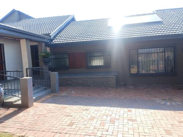 5 Bedroom House