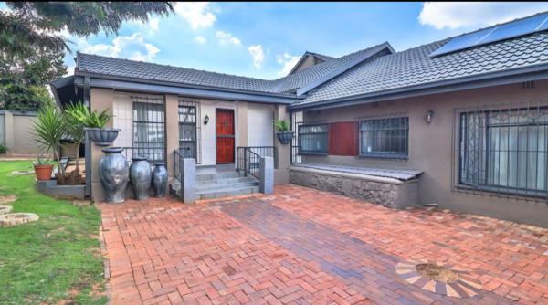 5 Bedroom House
