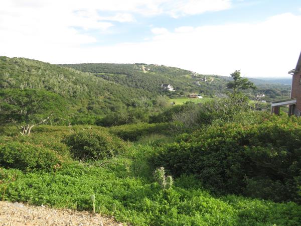 757 m² Land