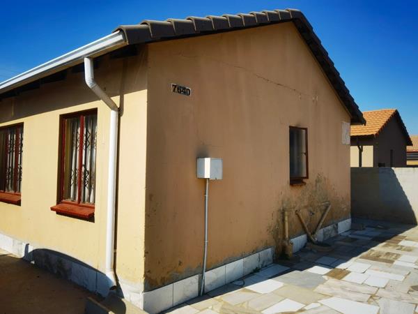 2 Bedroom House