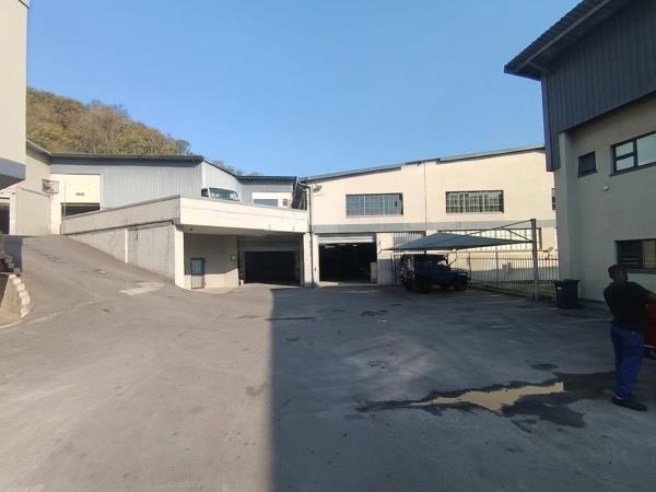 681 m² Commercial space
