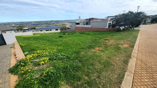 585 m² Land