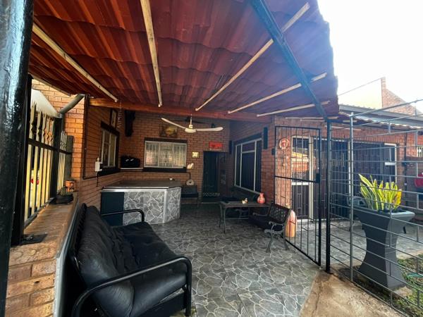 2 Bedroom House
