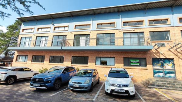466 m² Office Space