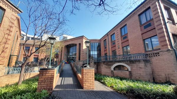 330 m² Commercial space