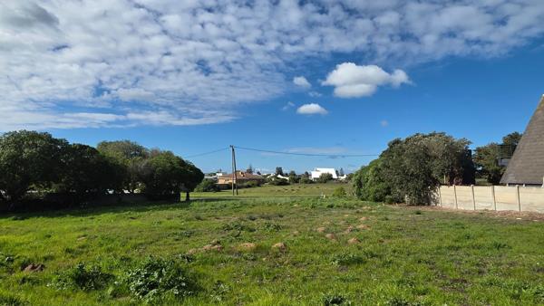 1 285 m² Land
