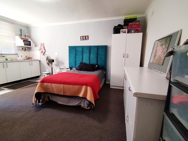 1 Bedroom House