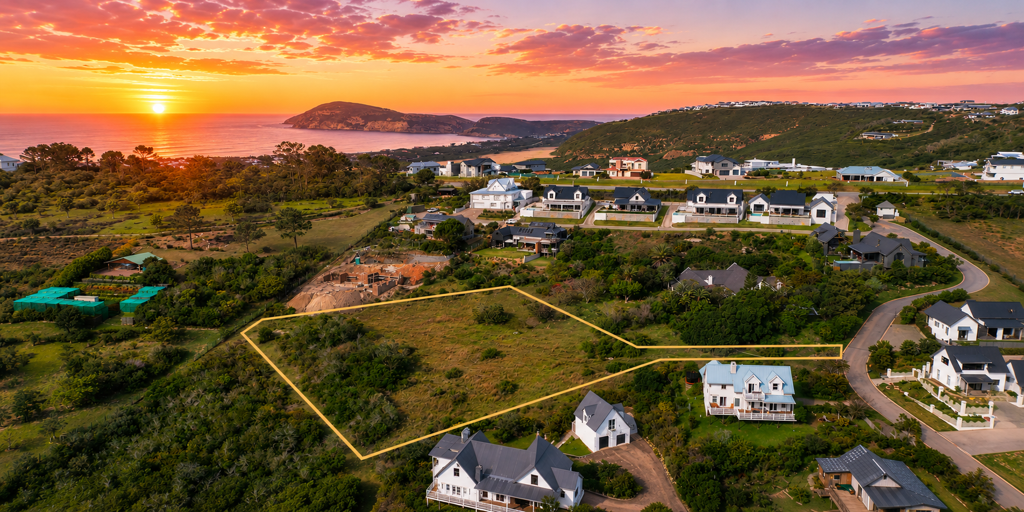 4 818 m² Land