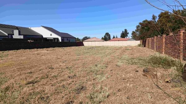 1 156 m² Land