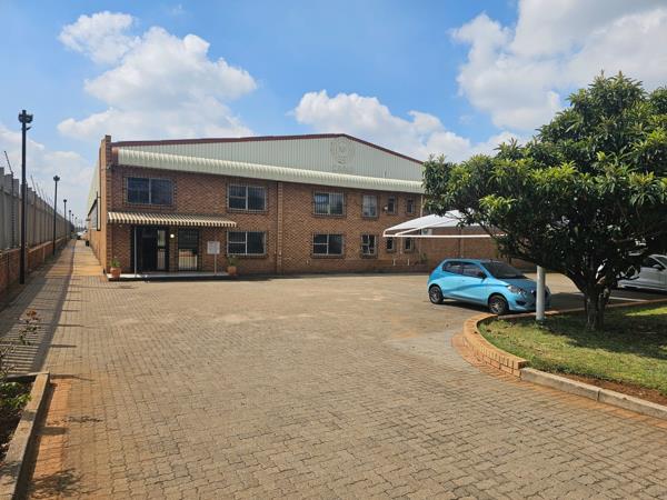 2 400 m² Industrial space