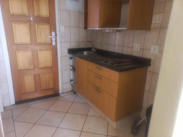 0.5 Bedroom Flat