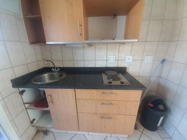 0.5 Bedroom Flat