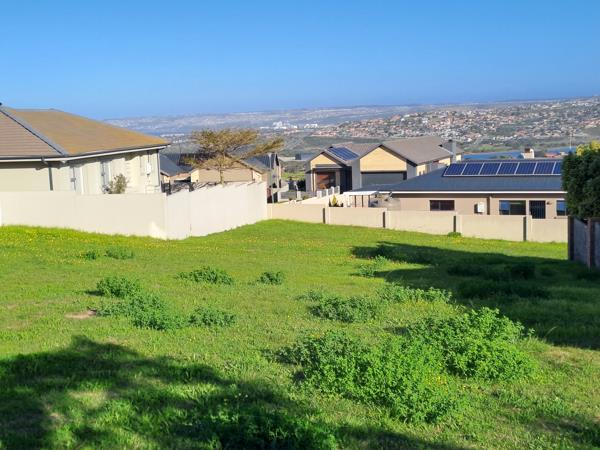 585 m² Land