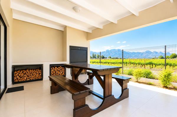 580 m² Land