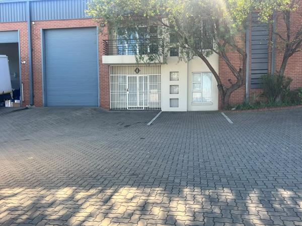350 m² Commercial space