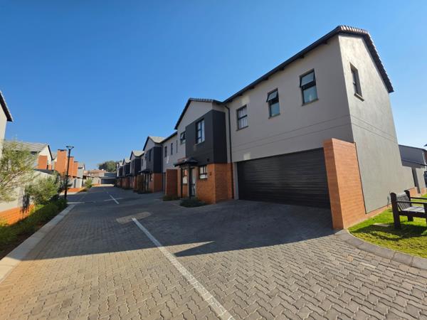 4 Bedroom Townhouse
