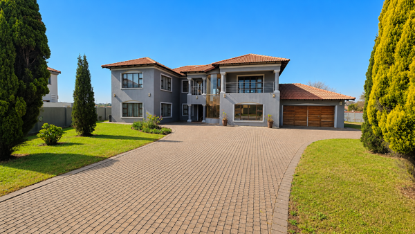 5 Bedroom House