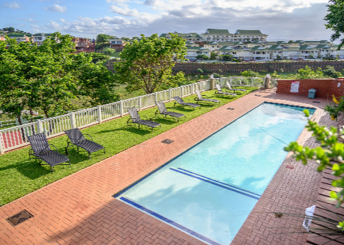 3 765 m² Land