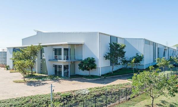 2 329 m² Retail Space