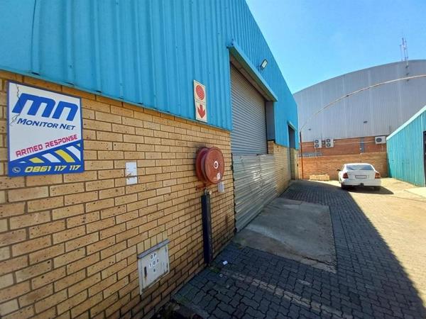 952 m² Commercial space