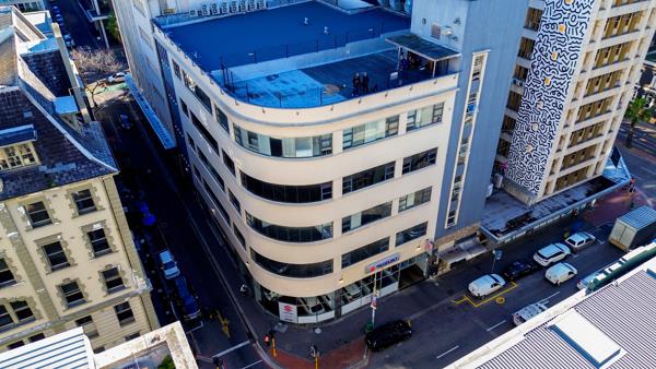 657 m² Commercial space