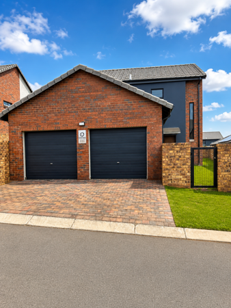 4 Bedroom Townhouse