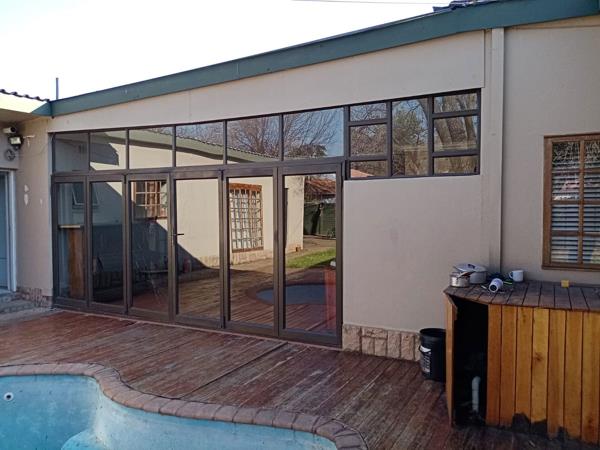11 Bedroom House