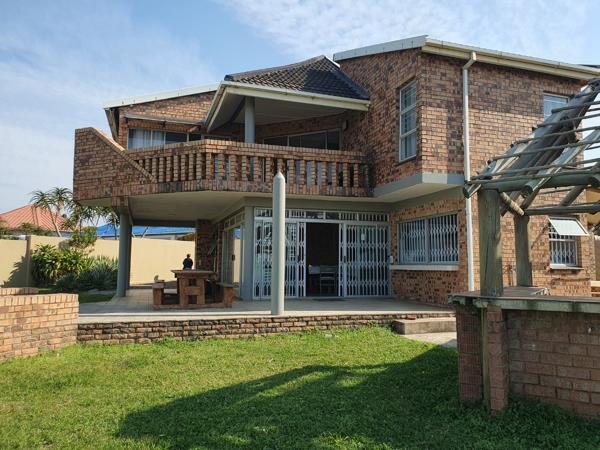 8 Bedroom House