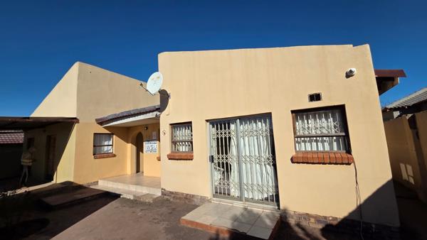10 Bedroom House