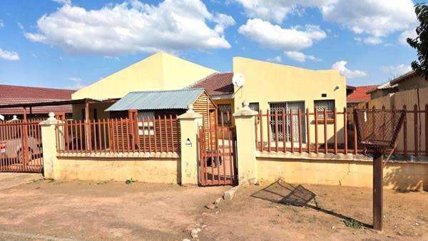 10 Bedroom House