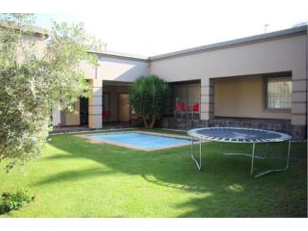 1 Bedroom Garden Cottage