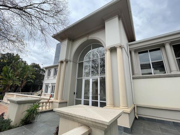 445 m² Commercial space
