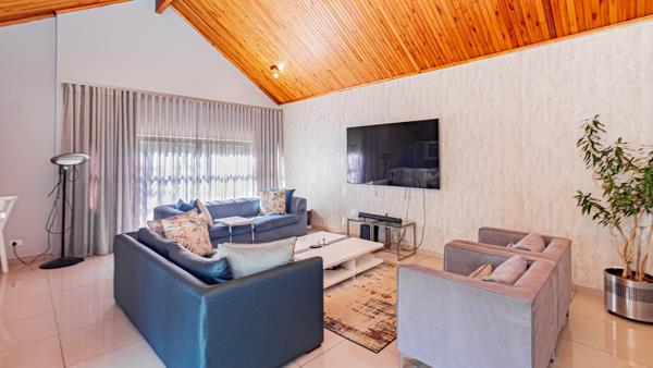 5 Bedroom House