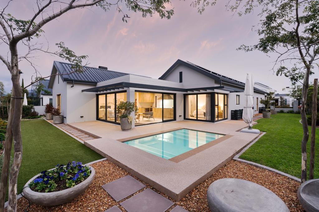 4 Bedroom House