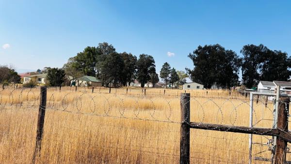1 609 m² Land
