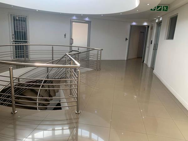 1 200 m² Office Space