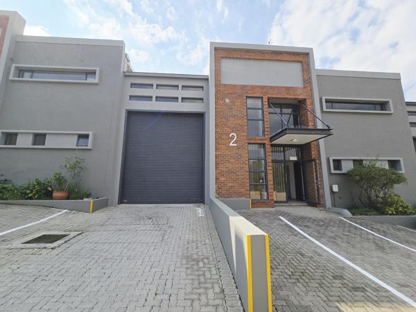 363 m² Industrial space